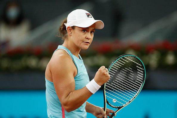 世界杯小组积分-巴蒂赢下“法网冠军”之争 红土连胜记录已达14场